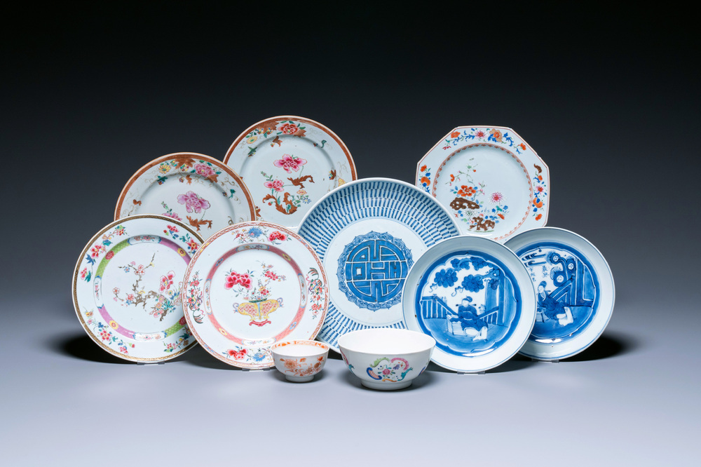 Een diverse collectie Chinees blauw-wit en famille rose porselein, Yongzheng en later
