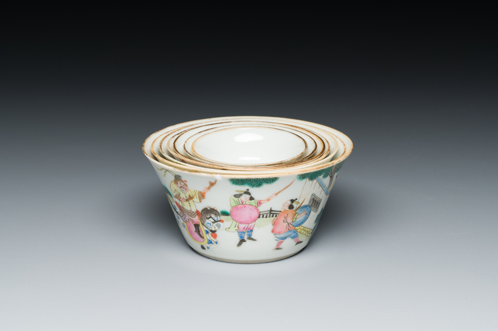 A set of seven Chinese famille rose nesting bowls, Daoguang