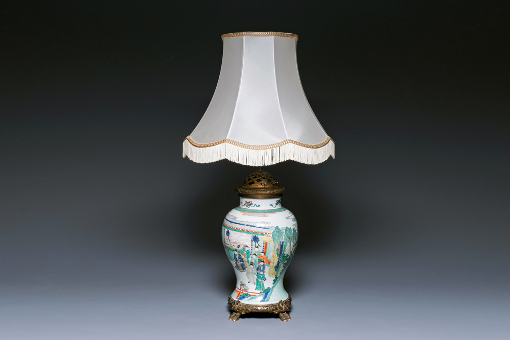 Un vase en porcelaine de Chine famille verte mont&eacute; en lampe, Kangxi