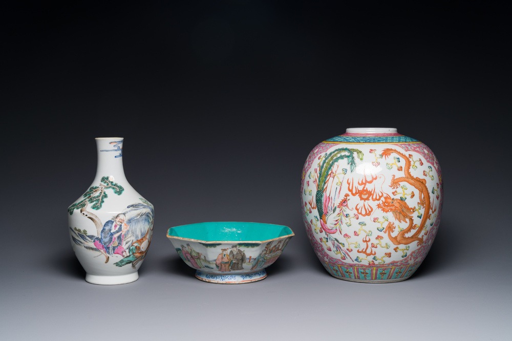 A Chinese famille rose vase, a bowl and a jar, Qianlong mark, 19th C.