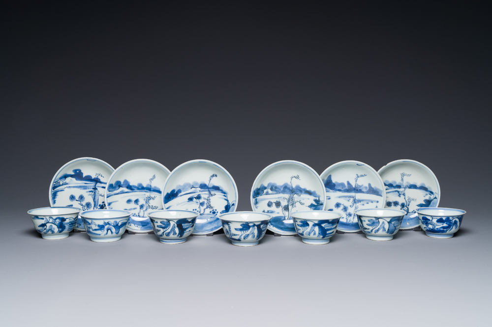 Zeven Chinese blauw-witte koppen en zes schotels, Transitie periode/vroeg Kangxi
