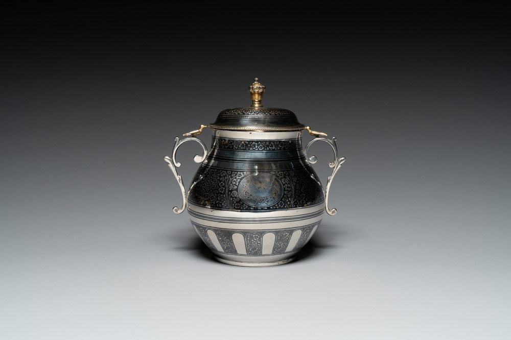 R&eacute;cipient couvert ottoman en argent niello dor&eacute;, la Turquie, p&eacute;riode du sultan Abdulhamid II (1876-1909)