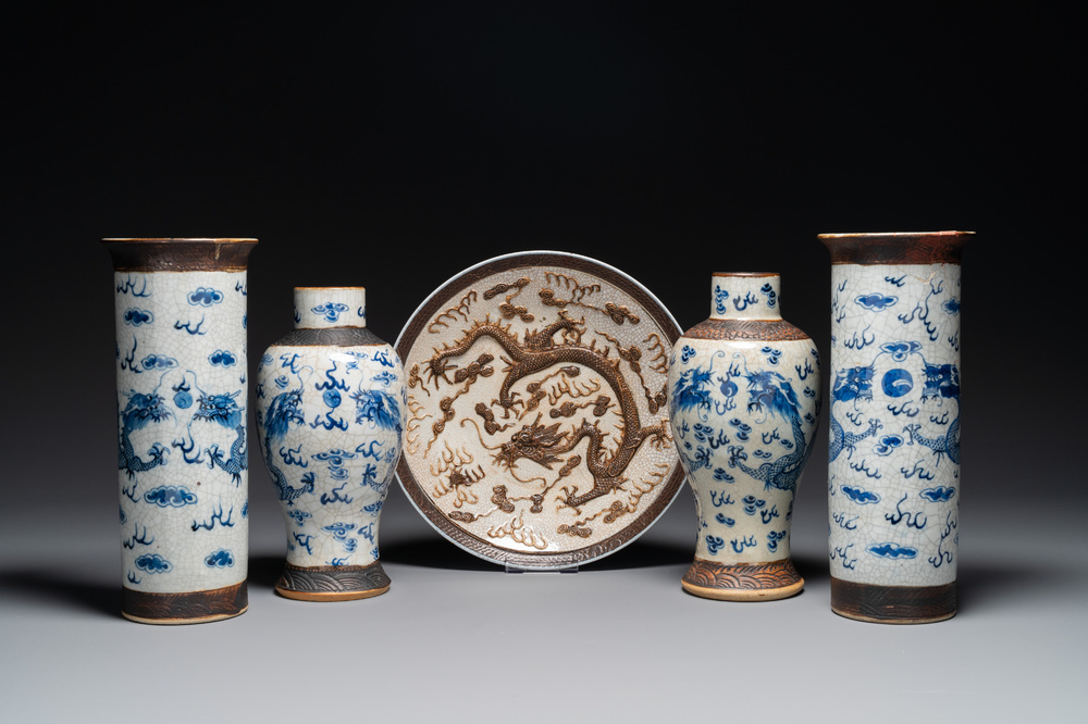 Two pairs of Chinese blue and white Nanking crackle-glazed 'dragon' vases and a dish, Chenghua mark, 19th C.