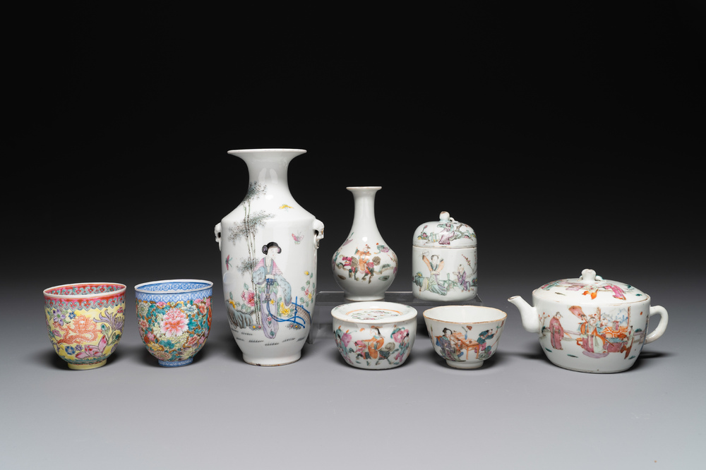 Collection vari&eacute;e en porcelaine de Chine famille rose et qianjiang cai, 19/20&egrave;me