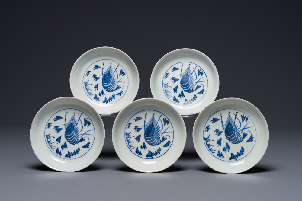 Five Chinese blue and white ko-sometsuke &lsquo;prawn&rsquo; plates for the Japanese market, Tianqi