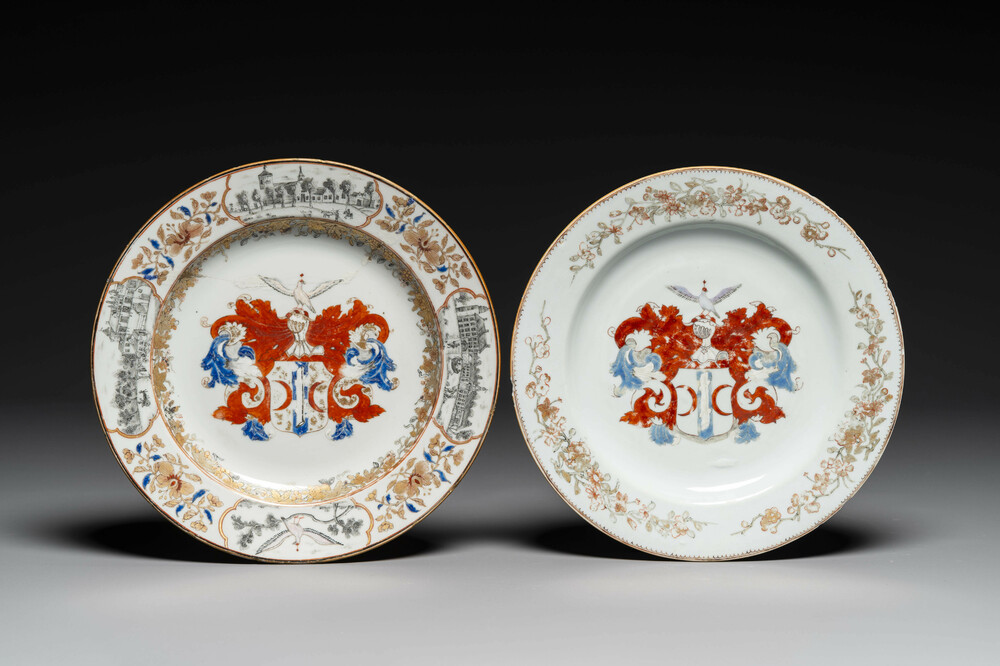 Twee Chinese wapenborden met het wapen van Valckenier uit Amsterdam voor de Nederlandse markt, Yongzheng