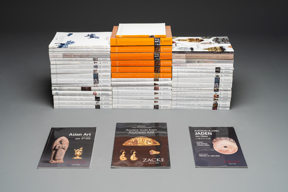 Collection vari&eacute;e de 54 catalogues de ventes aux ench&egrave;res sur l'art chinois de Nagel et Zacke, 2010 et apr&egrave;s