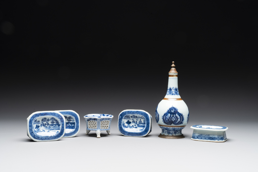 Five Chinese blue and white salts and a sprinkler with copper mounts, Kangxi/Jiaqing