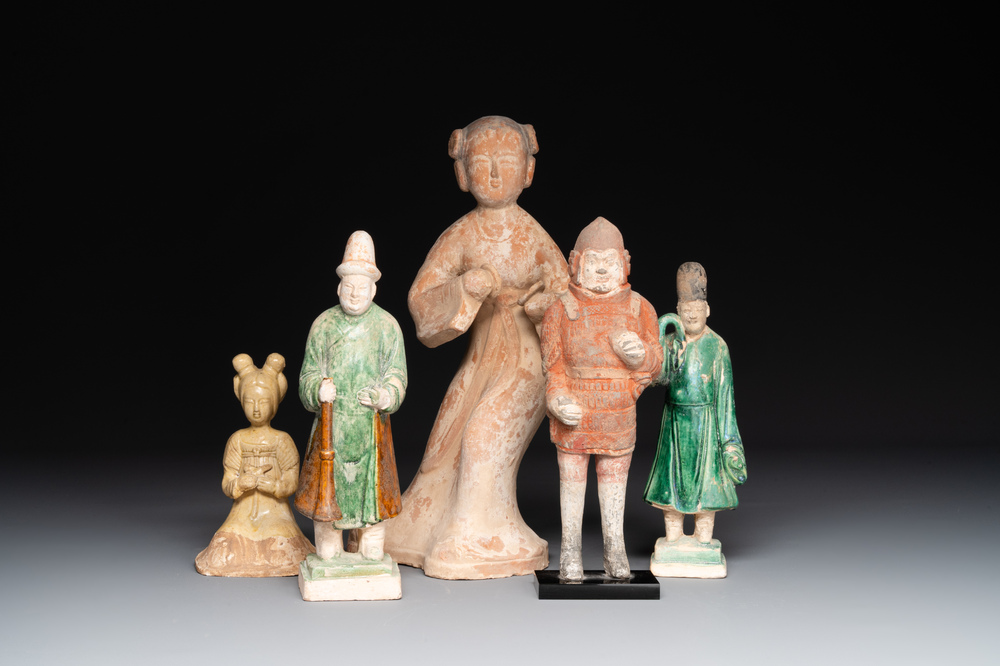 Five various Chinese terracotta figures, Northern Wei/Sui/Ming
