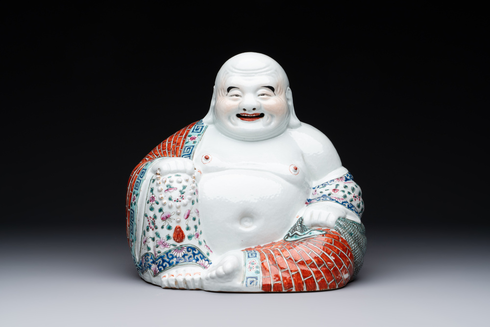 A Chinese famille rose Buddha, Zhu Mao Ji Zao 朱茂記造 mark, Republic