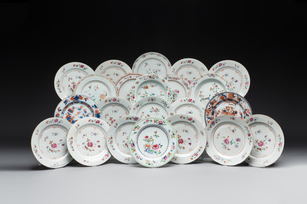 A collection of 22 Chinese famille rose and Imari-style plates, 18th C.