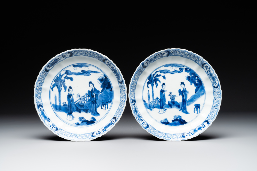 A pair of Chinese blue and white 'Long Eliza' plates, Qi Yu Bao Ding Zhi Zhen 奇玉寶鼎之珍 mark, Kangxi