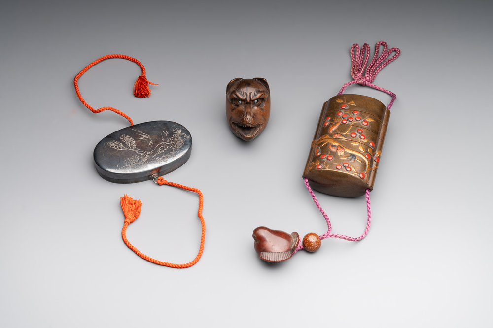 A Japanese lacquerware inro with a bird-shaped netsuke, a wooden 'fox' mask and a silver box, Chang Jia Zhai 常嘉斋 mark, 19th C.