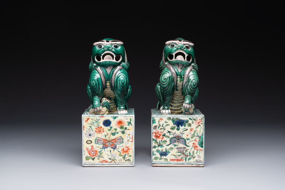 A pair of Chinese famille verte Buddhist lions, 19th C.