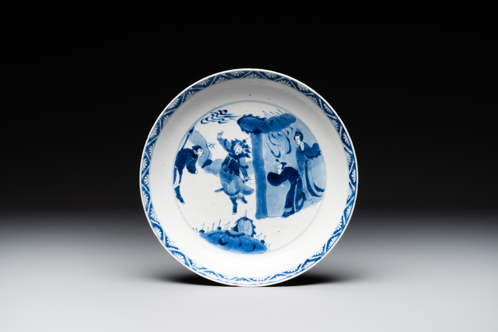 A Chinese blue and white 'warrior' plate, Chenghua merk, Kangxi