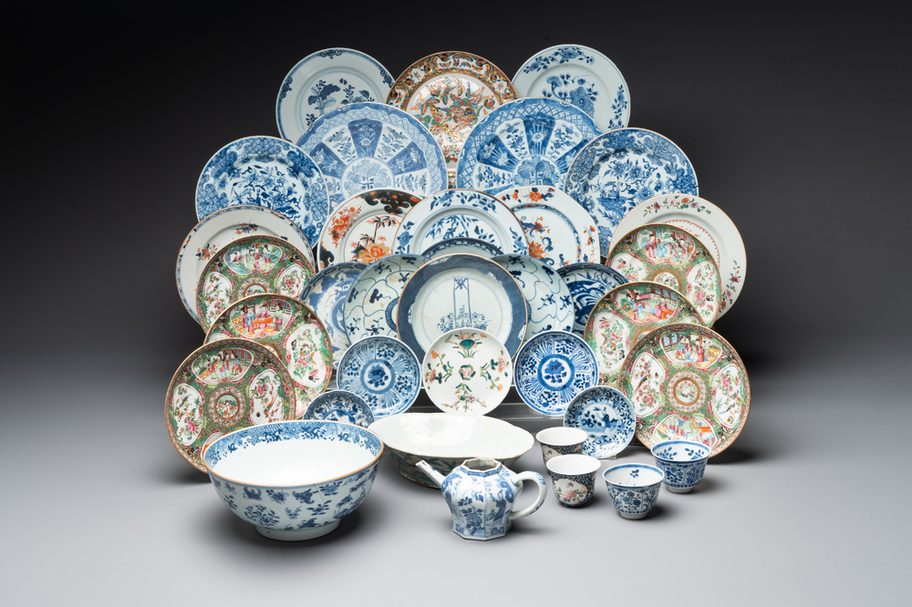 A varied collection of Chinese porcelain, Yongzheng and later