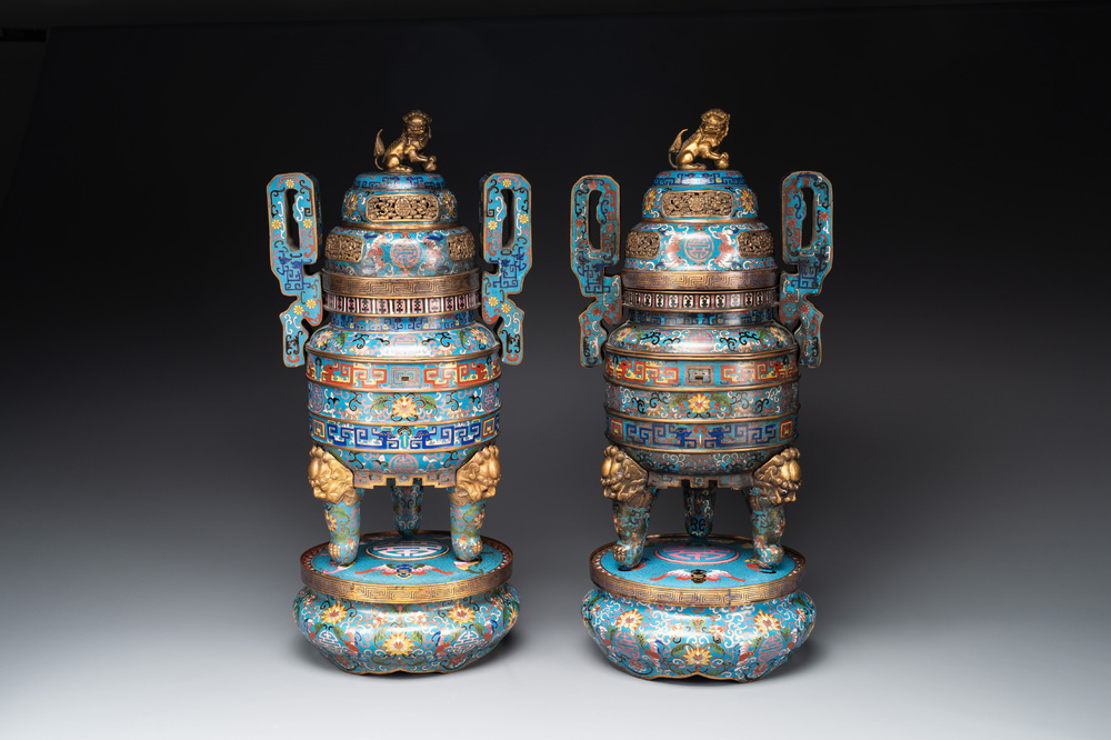 A pair of Chinese cloisonn&eacute; censers with covers and stands, 19/20th C.