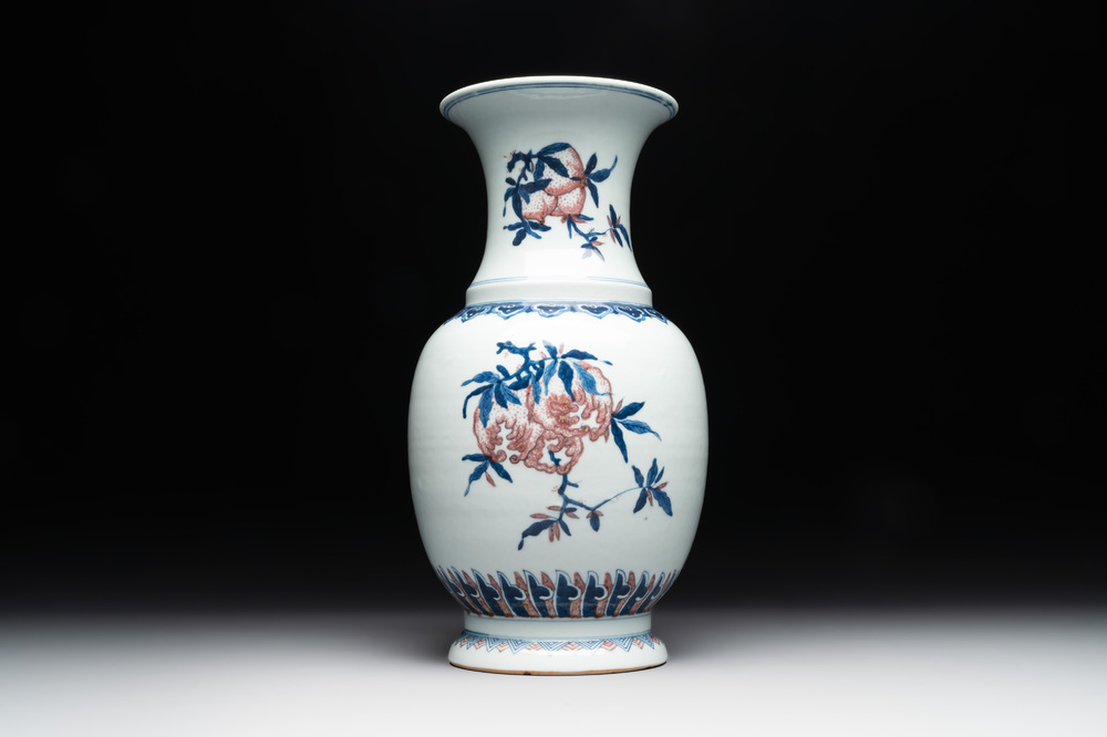 A Chinese blue, white and copper-red 'Three abundances' or 'Sanduo' vase, 19/20th C.