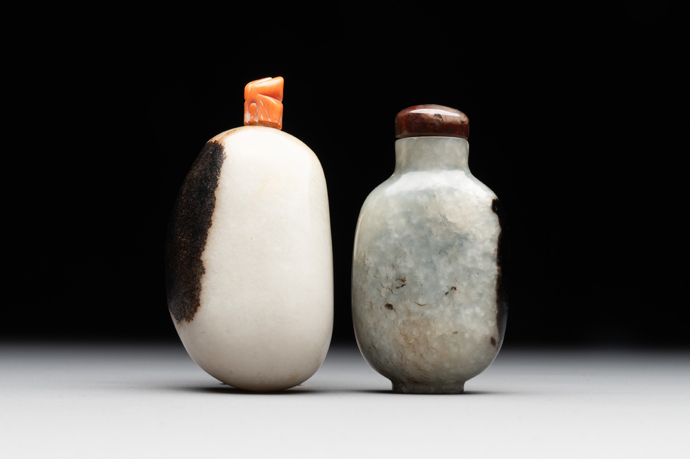 Two Chinese jade snuff bottles, 19th C.