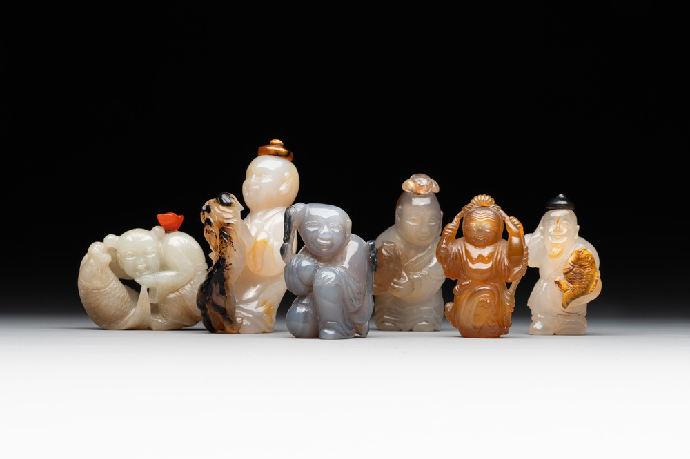 Six Chinese carved jade and agate 'figural' snuff bottles, 19/20th C.