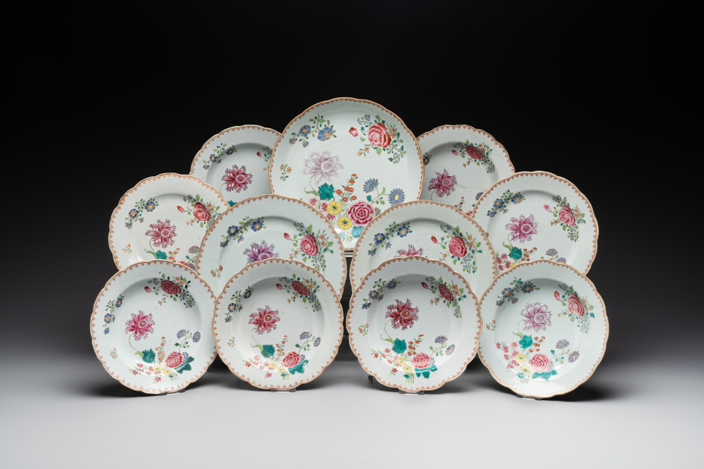 Eleven Chinese famille rose plates and dishes with fine floral design, Qianlong