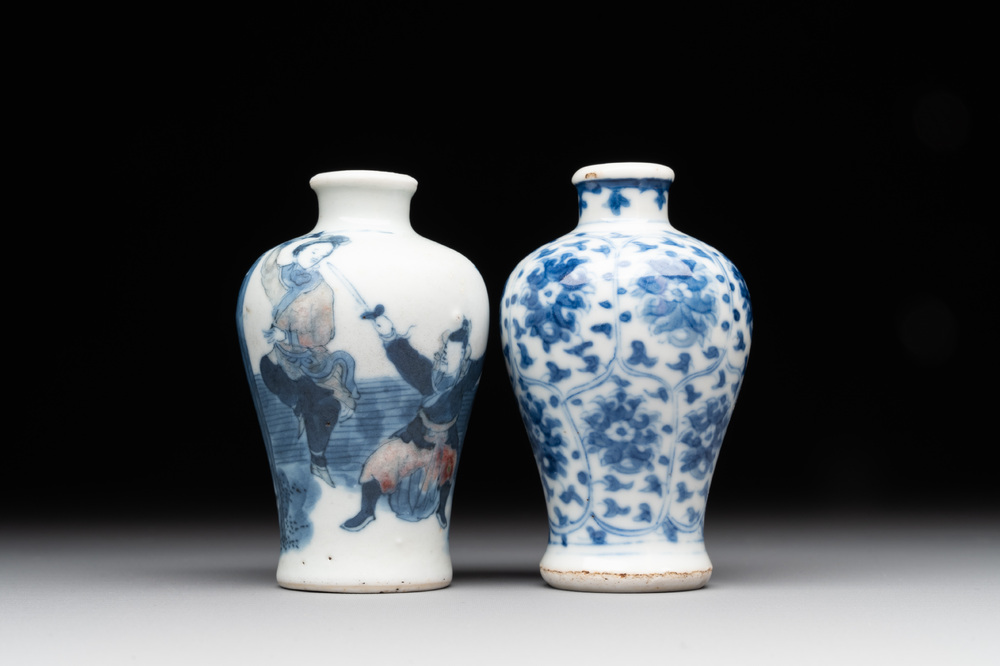 Two Chinese blue, white and copper-red snuff bottles, Yongzheng mark, 18/19th C.