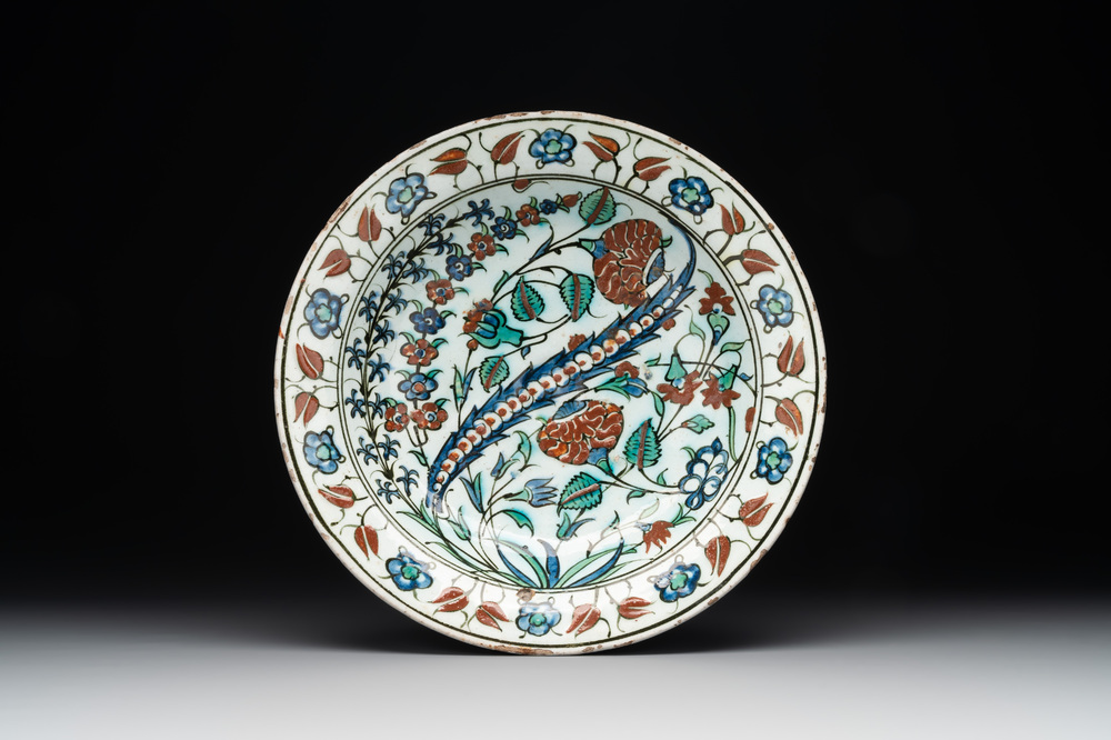 A polychrome Iznik 'saz leaf' dish, Turkey, 17th C.