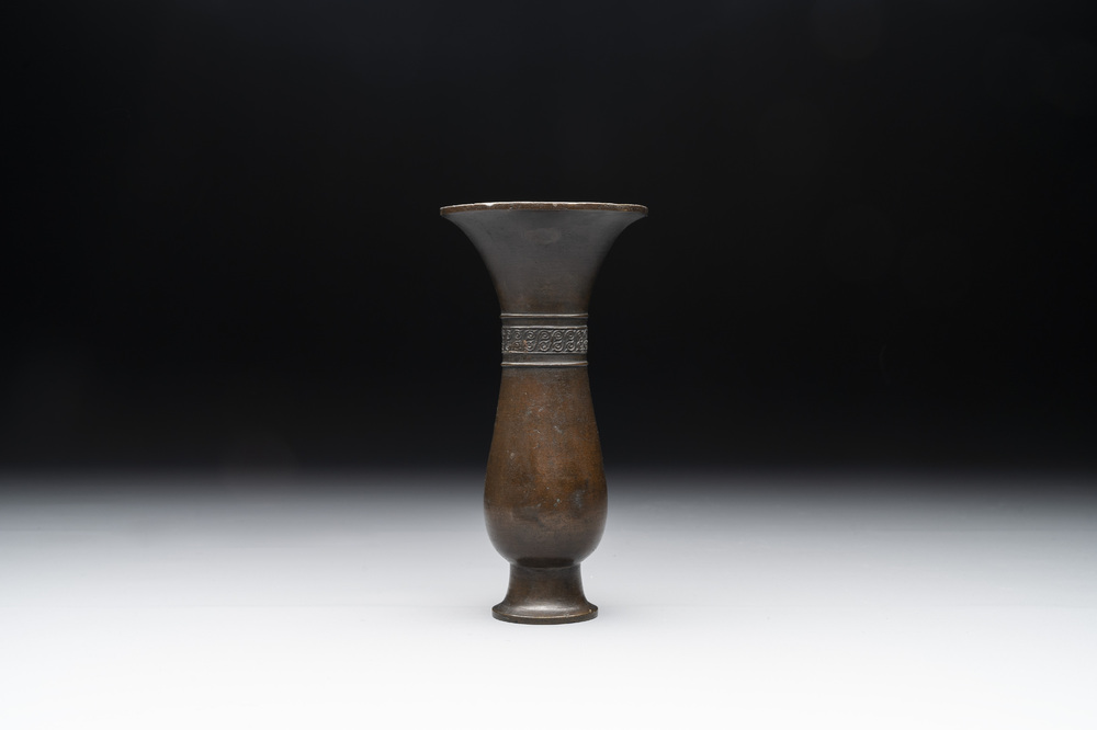 A Chinese archaistic bronze ritual wine vessel, 'zhi 觶', Ming