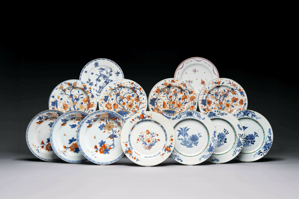 A varied collection of thirteen Chinese blue and white, Imari-style, famille rose and famille verte plates, Kangxi/Qianlong