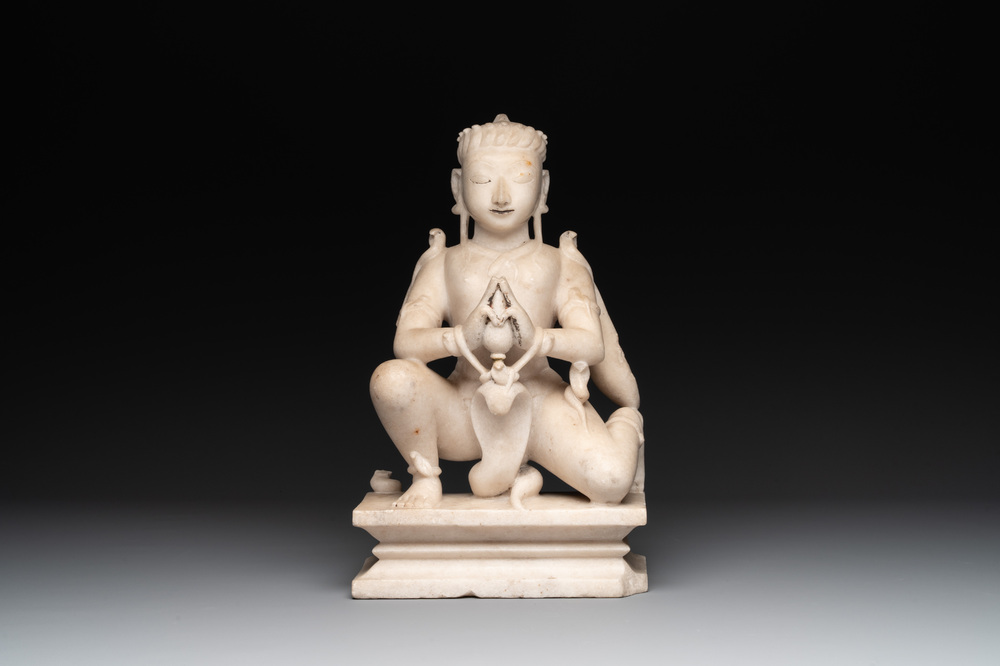 An Indian marble sculpture of Vishnu, 18/19th C.