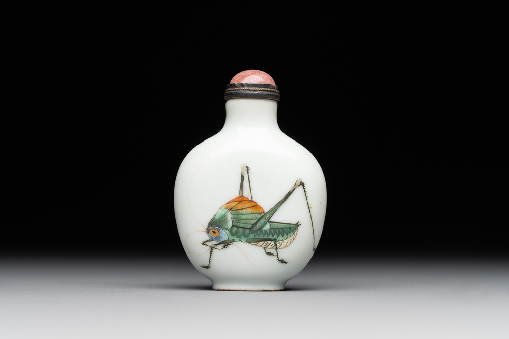An imperial Chinese famille rose 'cricket' snuff bottle, Daoguang mark and of the period