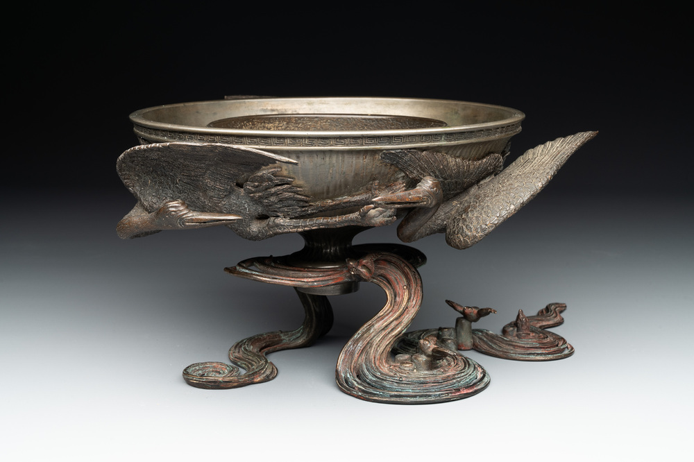 A Japanese copper, bronze and pewter Ikebana vessel, signed Kimura Toun 木村渡雲, Meiji, 19th C.