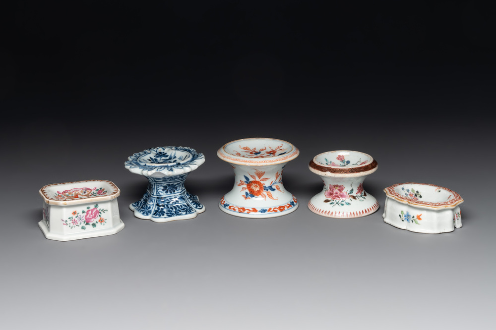 A collection of five Chinese blue and white, famille rose and Imari-style salts, Kangxi/Qianlong
