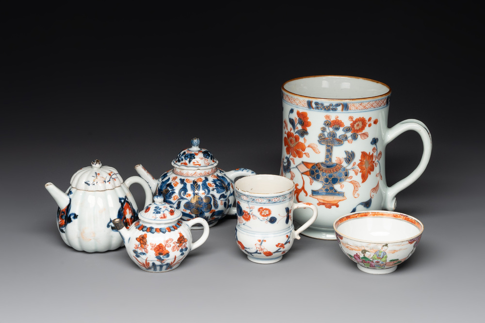 A collection of five Chinese Imari-style wares and one Canton famille rose cup, Kangxi/Qianlong