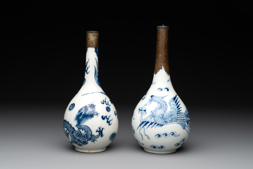 Two Chinese blue and white 'Bleu de Hue' vases with a phoenix for the Vietnamese market, Tho 壽 and Nội phủ thị nam 內府侍南 mark, 19th C.