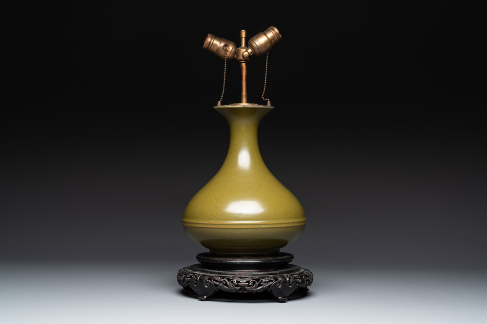 A Chinese monochrome teadust-glazed vase mounted as a lamp, 18/19th C.