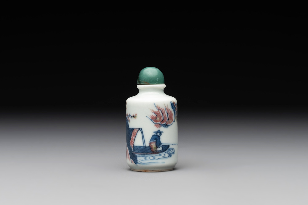 A Chinese blue, white and copper-red 'fisherman' snuff bottle, Qing Yang Dao Ren 卿陽道人 mark, 19th C.