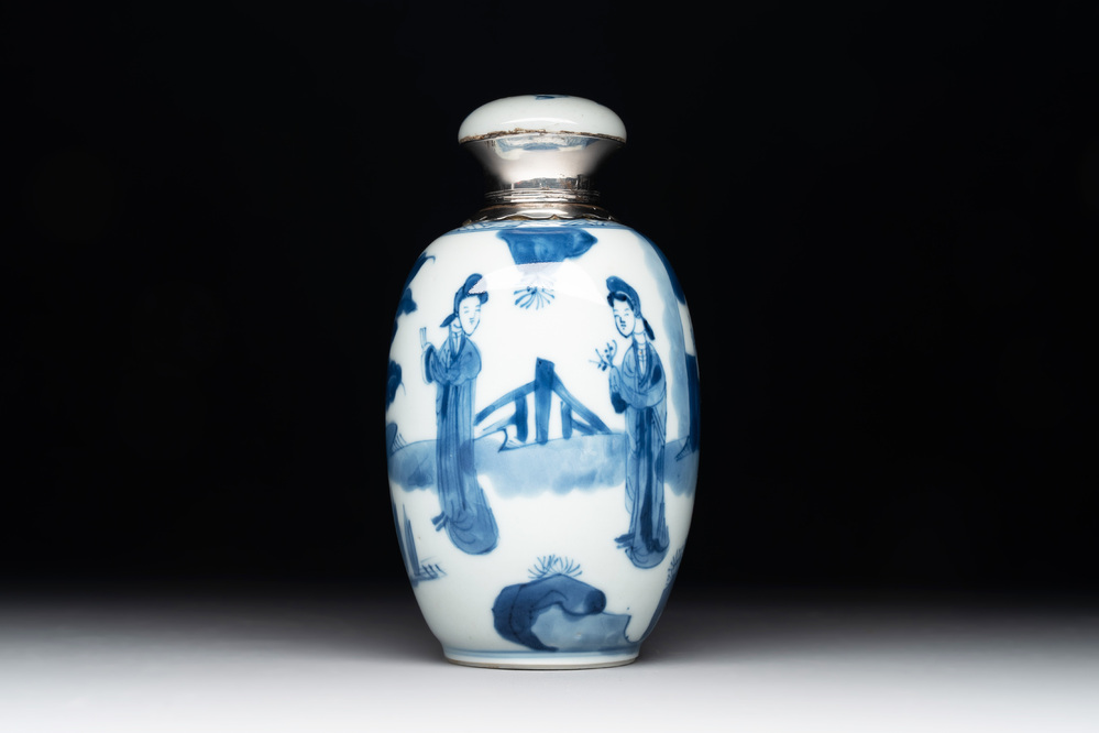 A Chinese blue and white silver-mounted 'Long Eliza' tea caddy and cover, Kangxi
