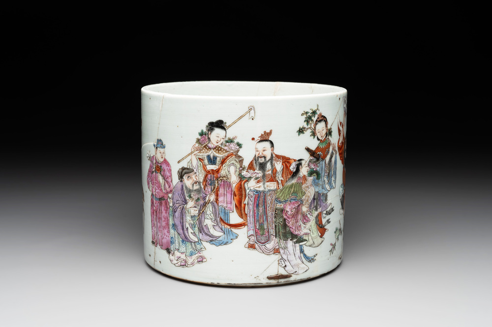 A Chinese famille rose 'Eight Immortals' brush pot, 19th C.