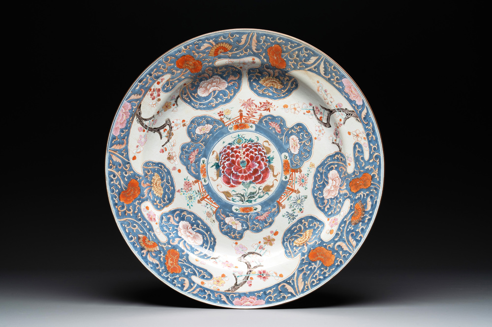 A massive Chinese Imari-rose dish with floral design, Yongzheng