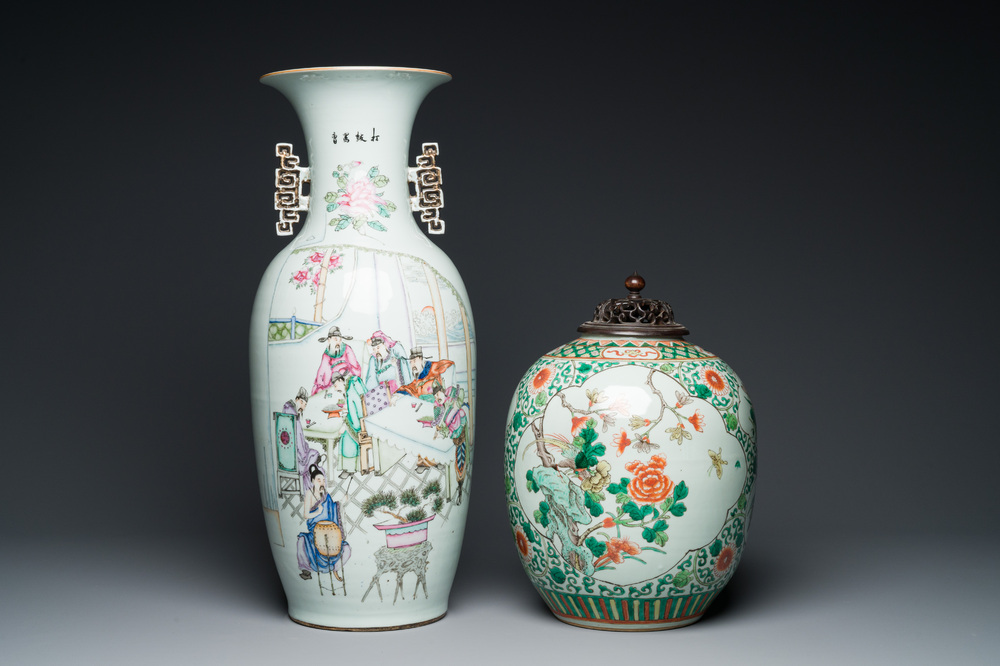 A Chinese famille rose vase and a famille verte jar with wooden cover, signed Mao Zirong 毛子榮, 19th C.
