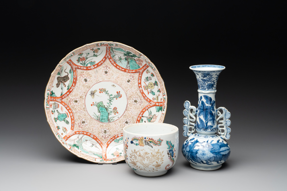 A Chinese blue and white vase after Venetian glass model, a famille verte plate and a famille rose bowl, Kangxi/Qianlong