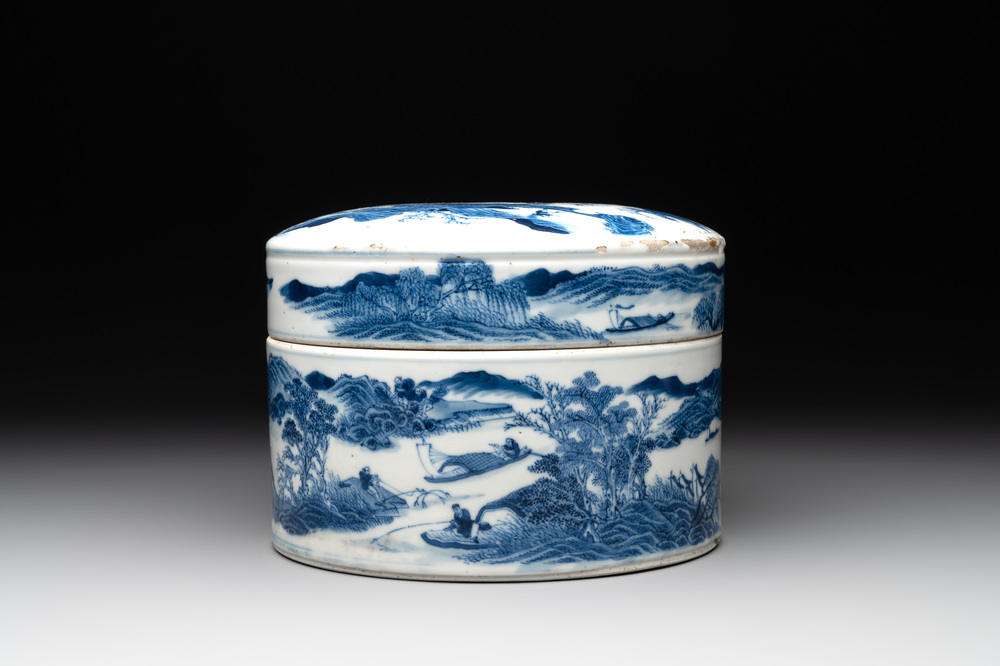 A rare Chinese blue and white cylindrical box and cover for the Chinese or Thai market, Jin Tang Fa Ji 錦堂發記 mark, Daoguang