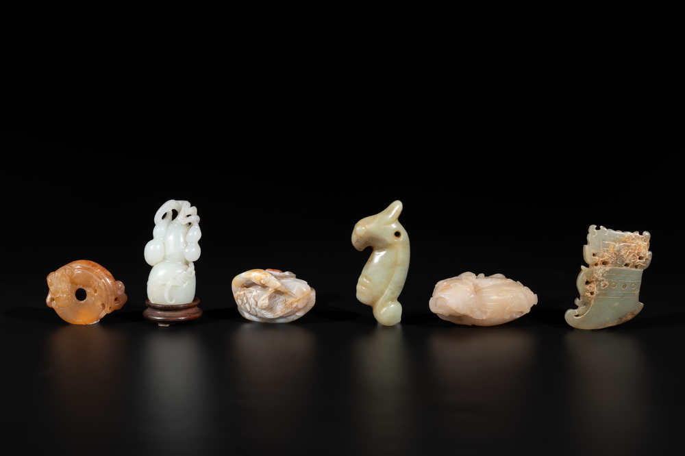Six Chinese jade and agate carvings, 19th C.