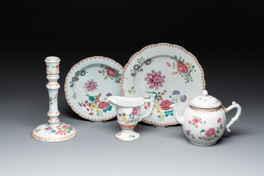 Five Chinese famille rose wares with floral design, Qianlong