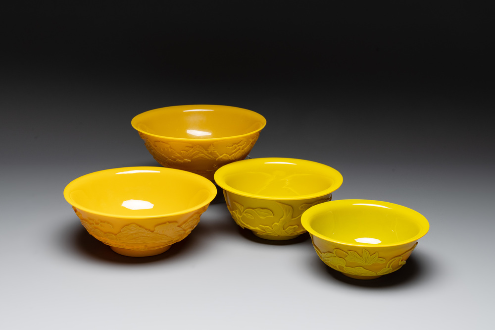 Four Chinese yellow Beijing glass bowls, 19/20th C.
