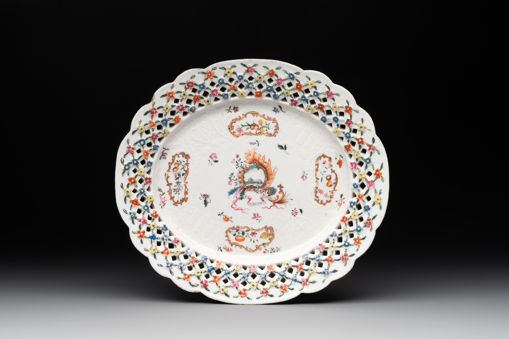 A Chinese export famille rose reticulated oval dish, inscribed Non Majestate Securus, ca. 1800