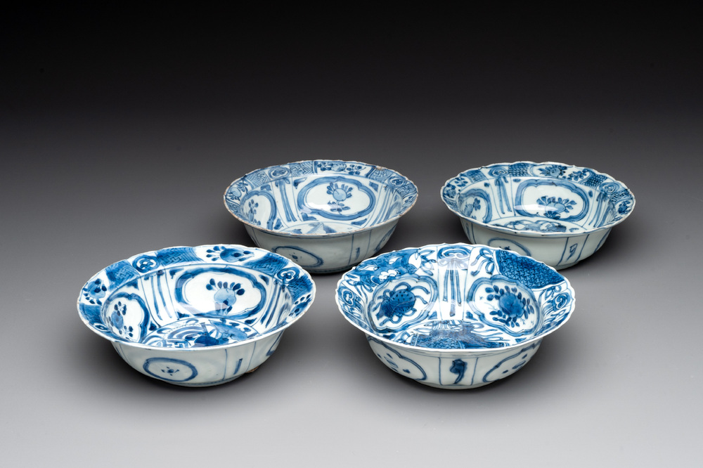 Four Chinese blue and white 'kraak' 'klapmuts' bowls, Wanli