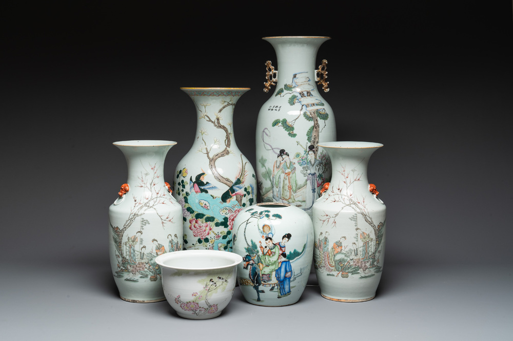 Four Chinese famille rose vases, a jardini&egrave;re and a jar, 19/20th C.