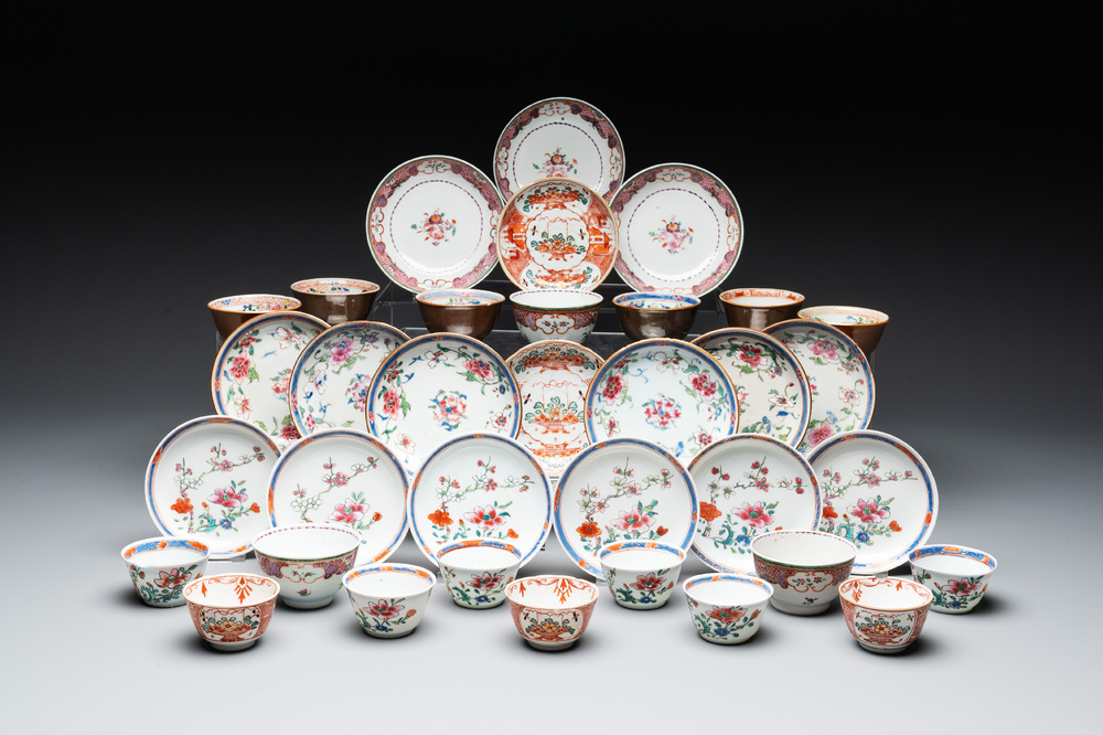 35 Chinese famille rose and Dutch-decorated cups and saucers, Yongzheng/Qianlong